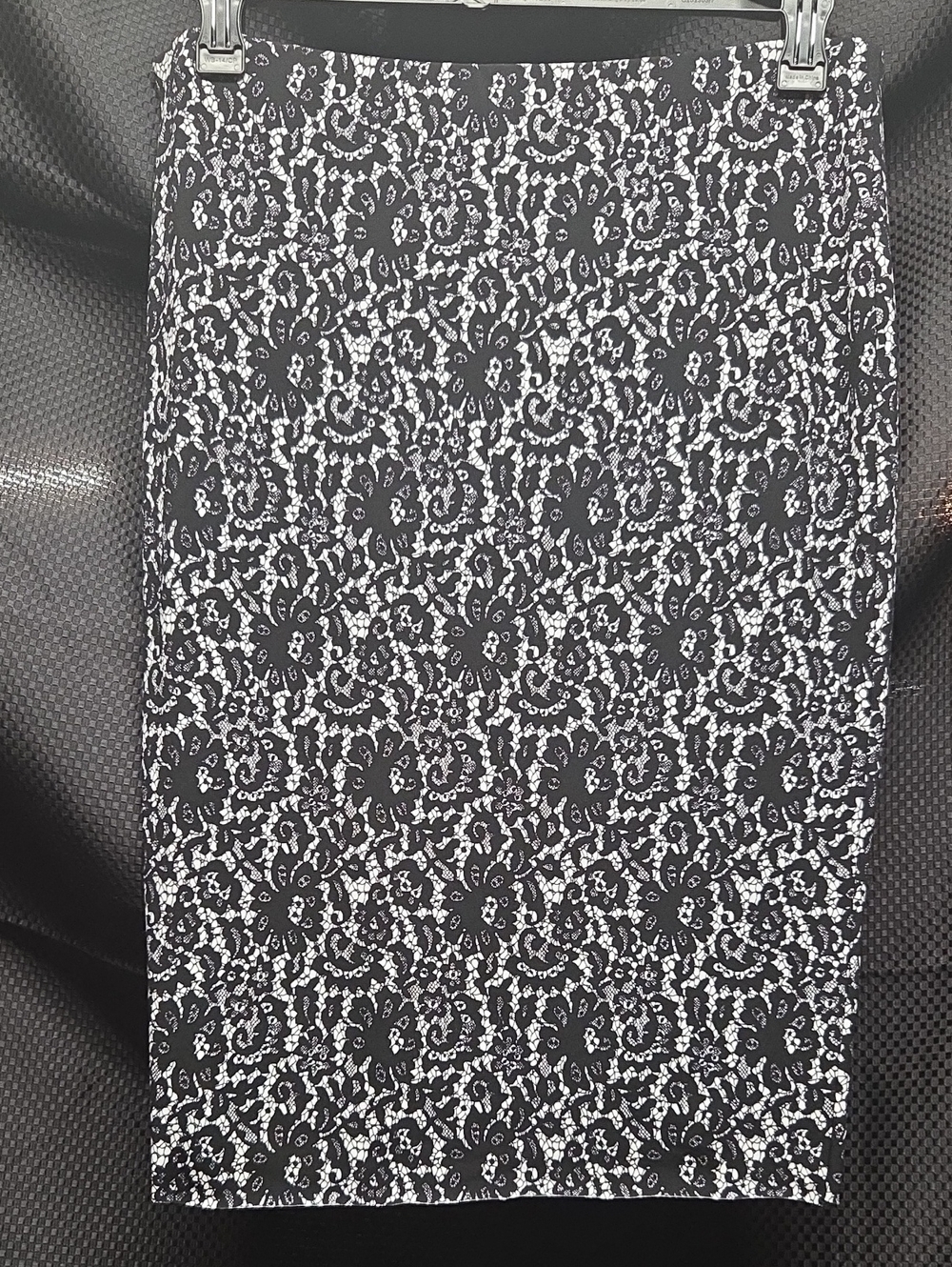 Vince Camuto Stretchy Pull On Black and White Patterned Skirt